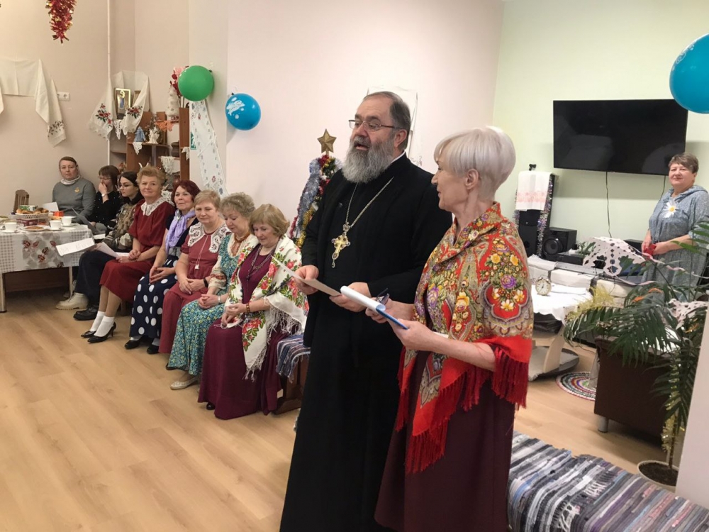 6A5C82C8-A3B7-4F71-9275-A24054194217